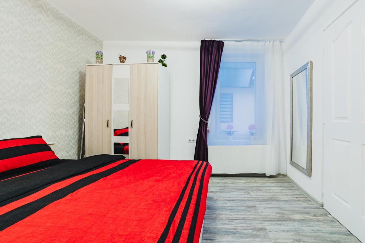 Studio Central Poarta Schei Brasov Ngoại thất bức ảnh
